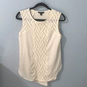 Banana Republic 🍌 size XS Oatmeal color Chiffon Top w/ Lace Accents